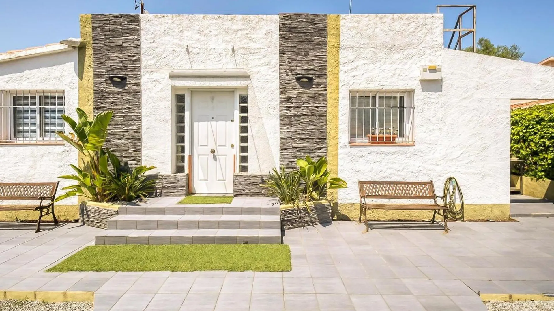 Holiday Home Urgell By Interhome Roses